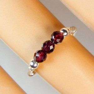 Cynthia Lynn "DEEP CRIMSON" Sterling Silver Garnet Jan. Birthstone Stretch Ring